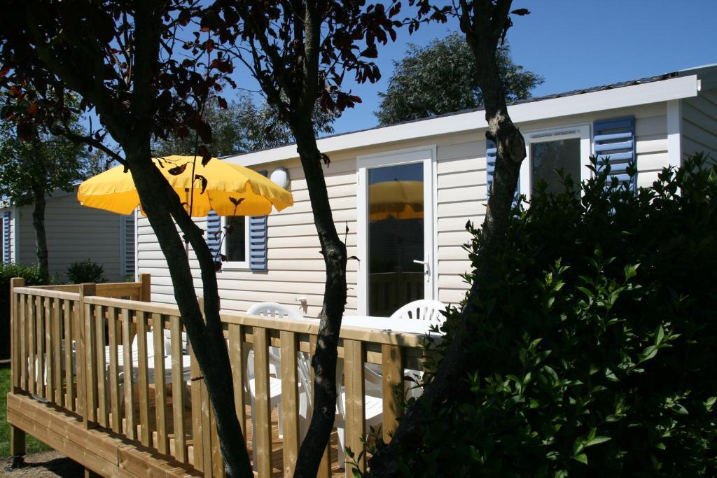Camping De La Baie Hotel La Trinité-sur-Mer Pokój zdjęcie